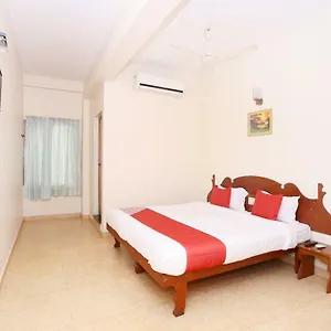 Hotel Oyo 39853 Manna Residency